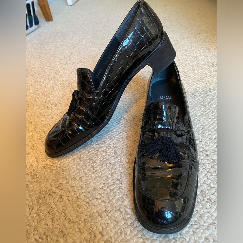 Stuart Weitzman Crocodile Loafers with Tassel Size 8